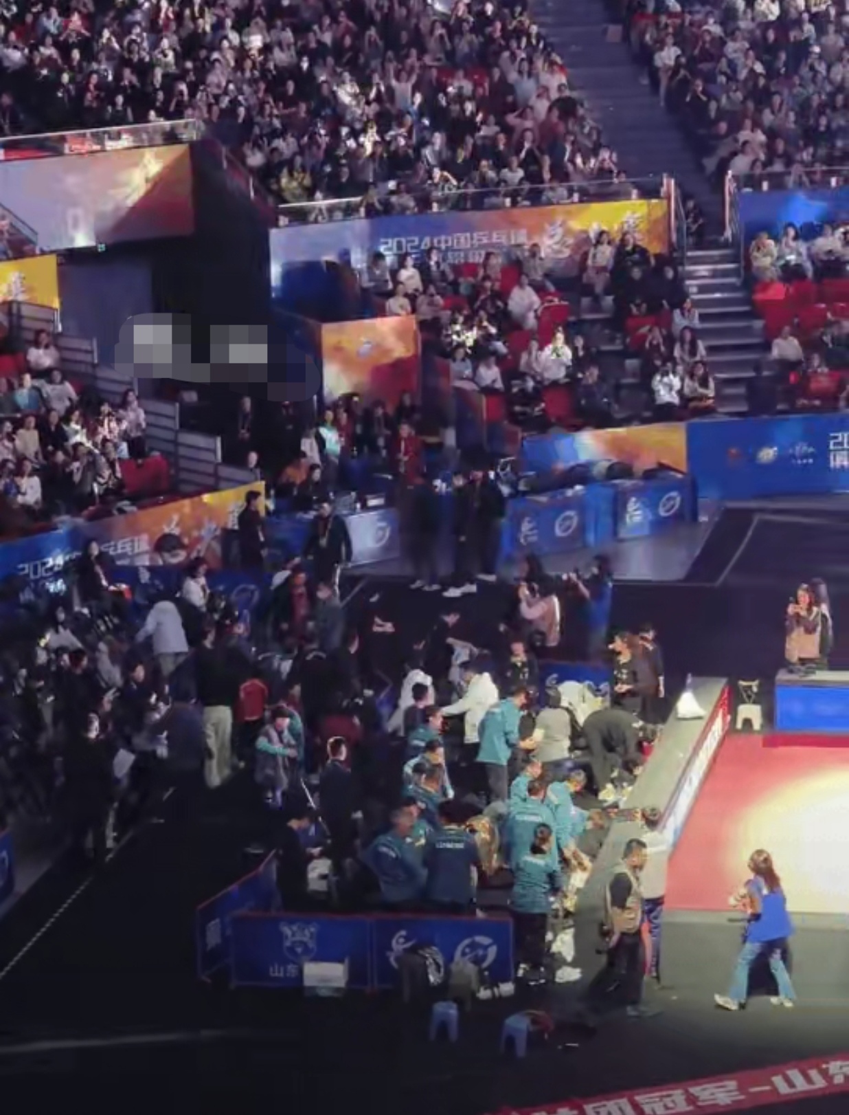 包含莎拉波娃回归赛场，势不可挡首场状态亮眼，中国队观众沸腾！的词条